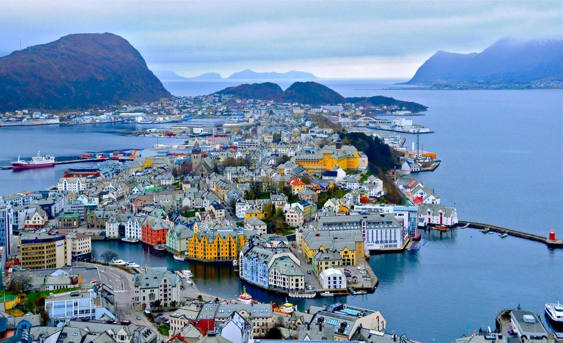 Sunny Apartment In Alesund City Екстер'єр фото